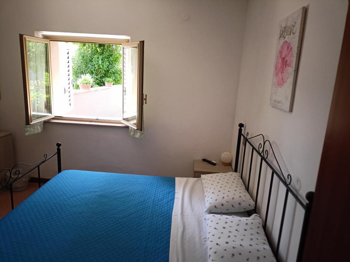 Marco - Camere Con Bagno Privato Vicino Al Centro Фолиньо Екстериор снимка